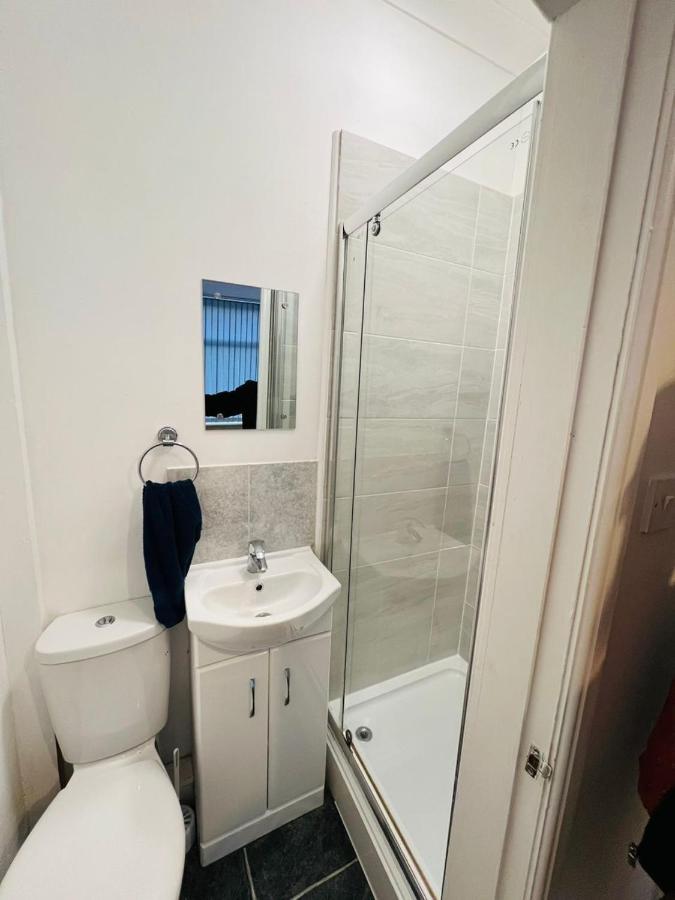 Luxury Double & Single Rooms With En-Suite Private Bathroom In City Centre Stoke On Trent Eksteriør billede