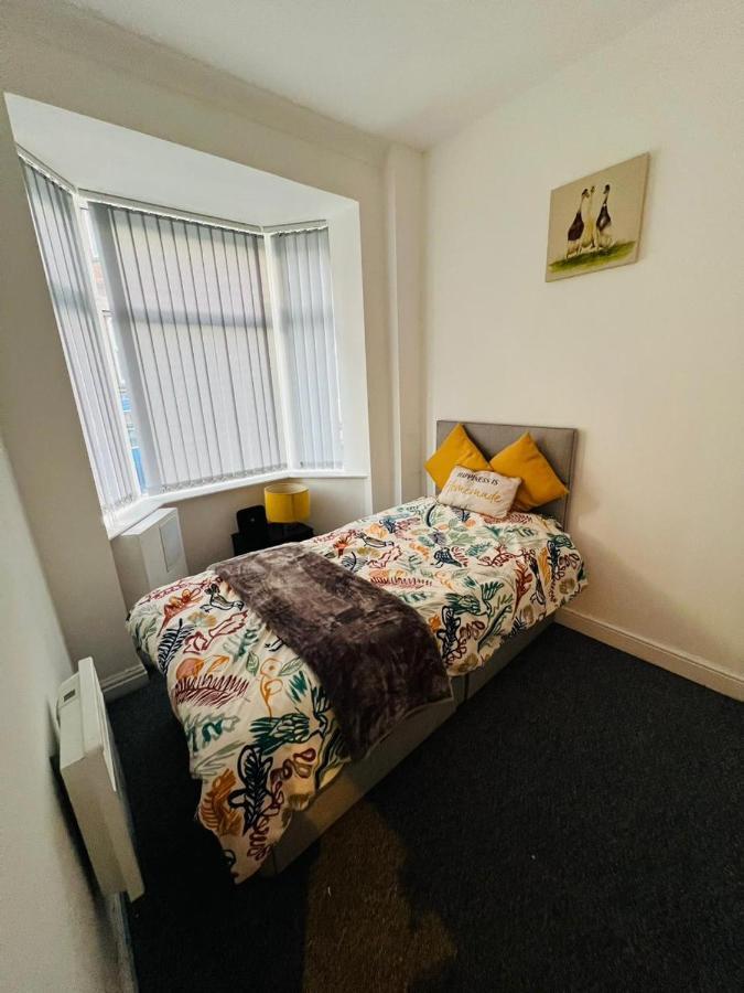 Luxury Double & Single Rooms With En-Suite Private Bathroom In City Centre Stoke On Trent Eksteriør billede