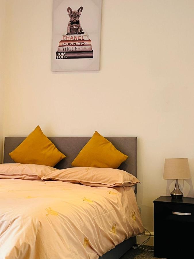 Luxury Double & Single Rooms With En-Suite Private Bathroom In City Centre Stoke On Trent Eksteriør billede