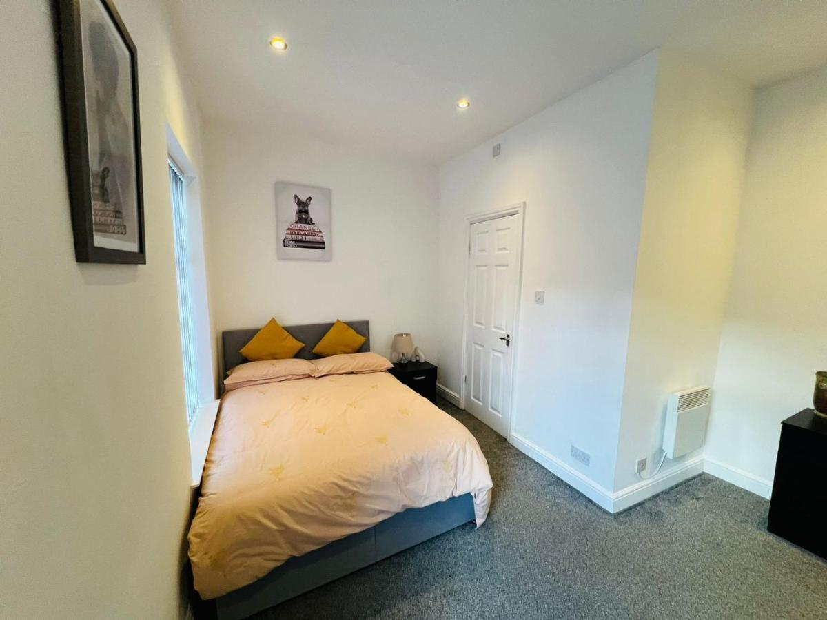 Luxury Double & Single Rooms With En-Suite Private Bathroom In City Centre Stoke On Trent Eksteriør billede