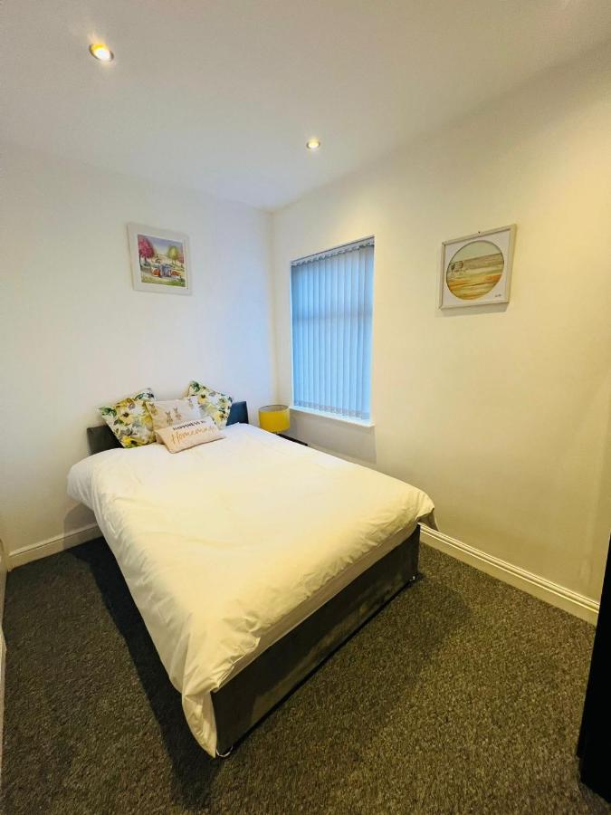 Luxury Double & Single Rooms With En-Suite Private Bathroom In City Centre Stoke On Trent Eksteriør billede