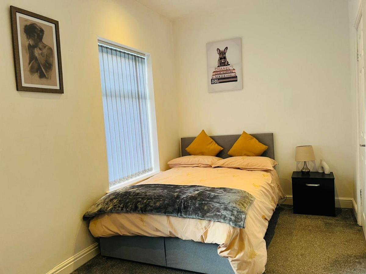 Luxury Double & Single Rooms With En-Suite Private Bathroom In City Centre Stoke On Trent Eksteriør billede