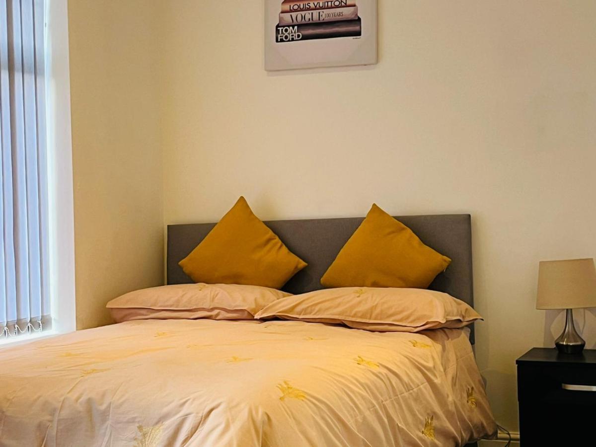 Luxury Double & Single Rooms With En-Suite Private Bathroom In City Centre Stoke On Trent Eksteriør billede