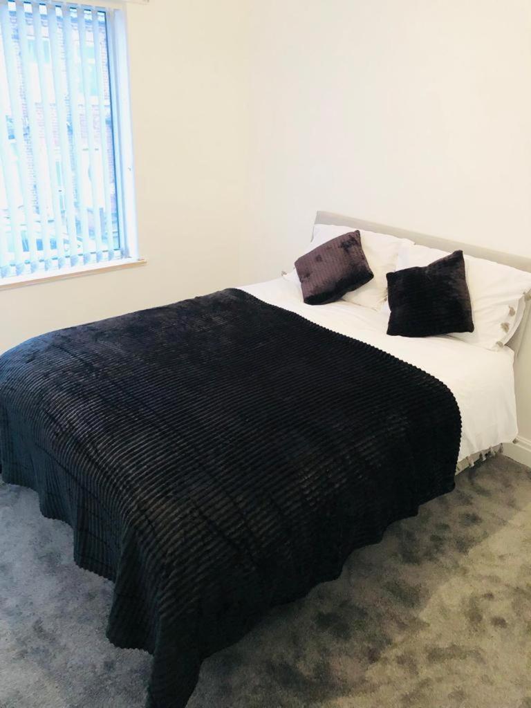 Luxury Double & Single Rooms With En-Suite Private Bathroom In City Centre Stoke On Trent Eksteriør billede