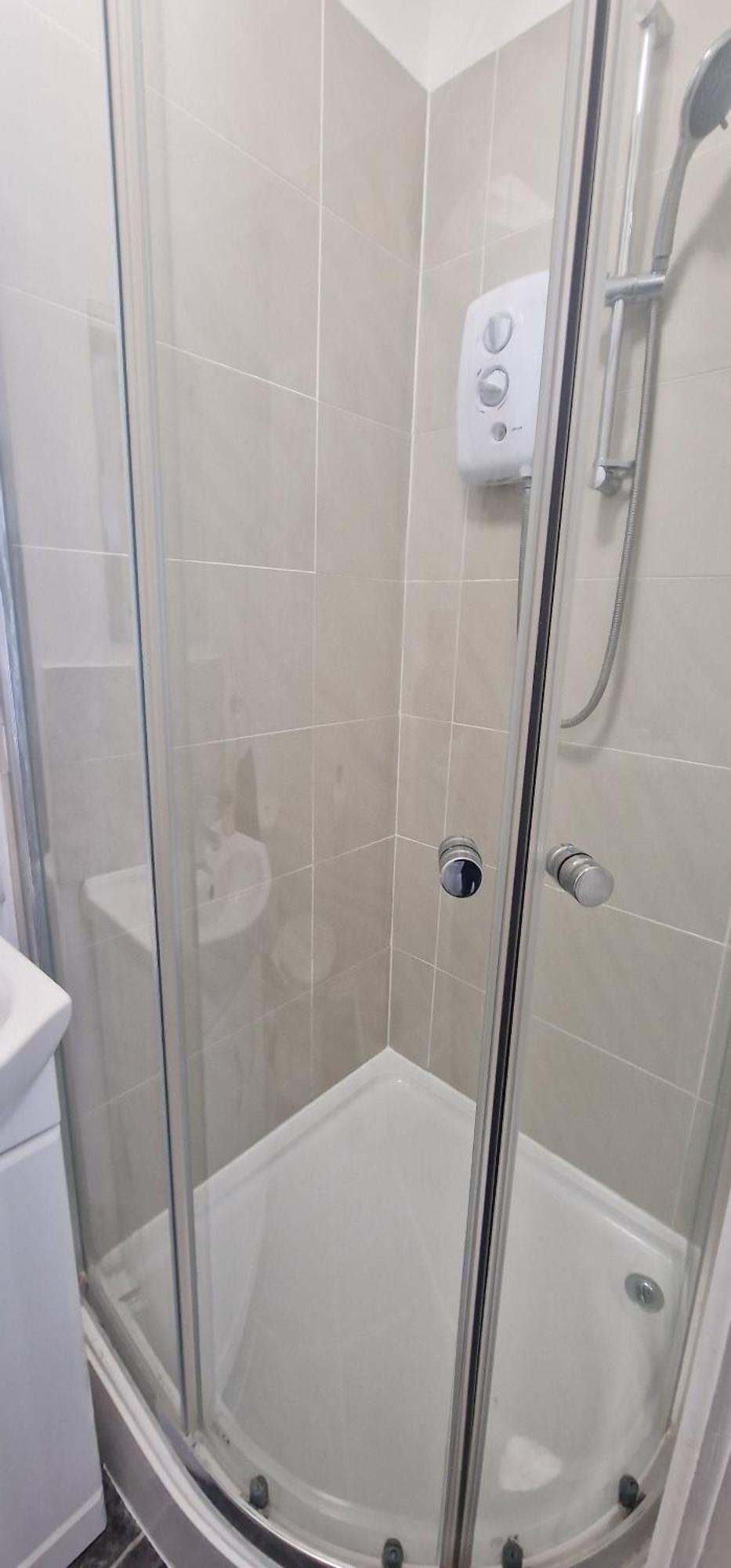 Luxury Double & Single Rooms With En-Suite Private Bathroom In City Centre Stoke On Trent Eksteriør billede